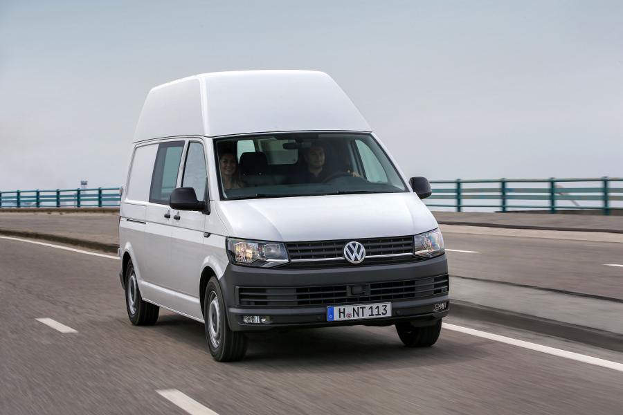  Volkswagen Transporter Van High Roof 2015 года  (фото 4 из 7)